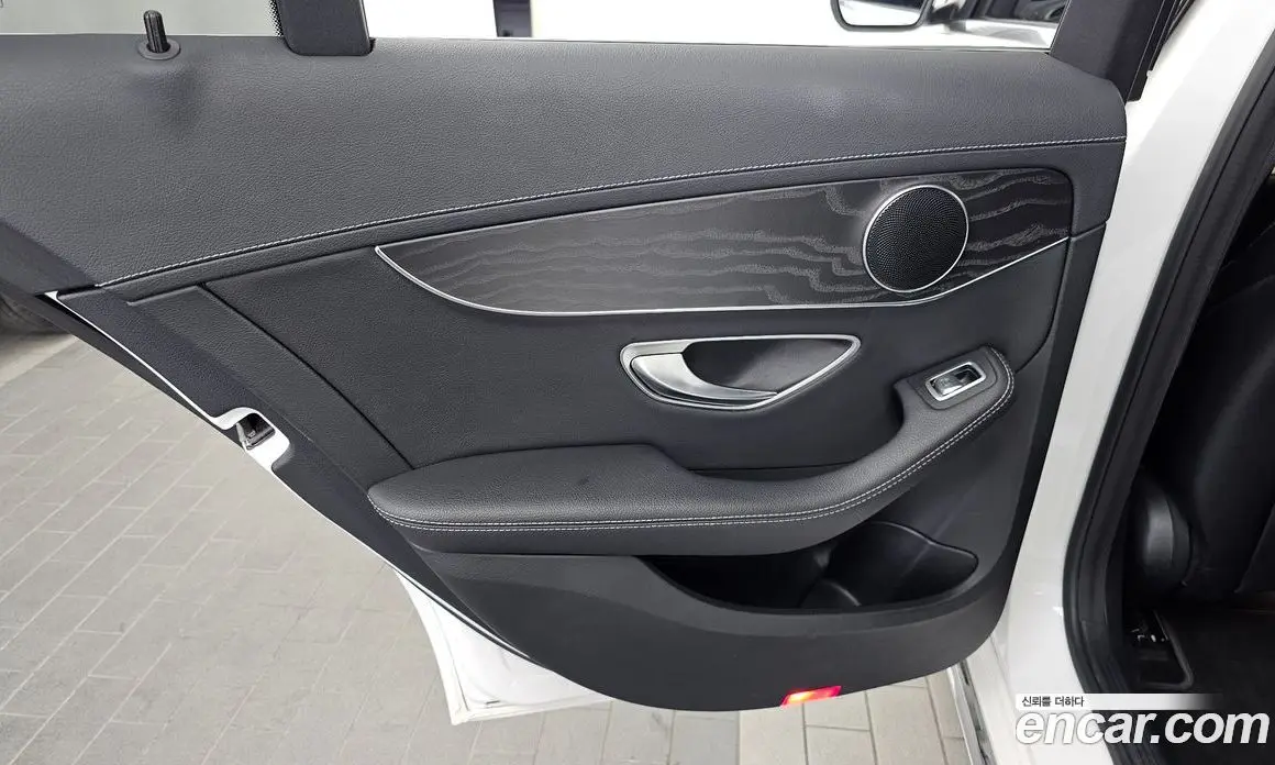 Mercedes-Benz C-Class 2019 1.9 автомат (гидро), фото 15 Mercedes-Benz C-Class 2019 1.9 автомат (гидро), фото 15
