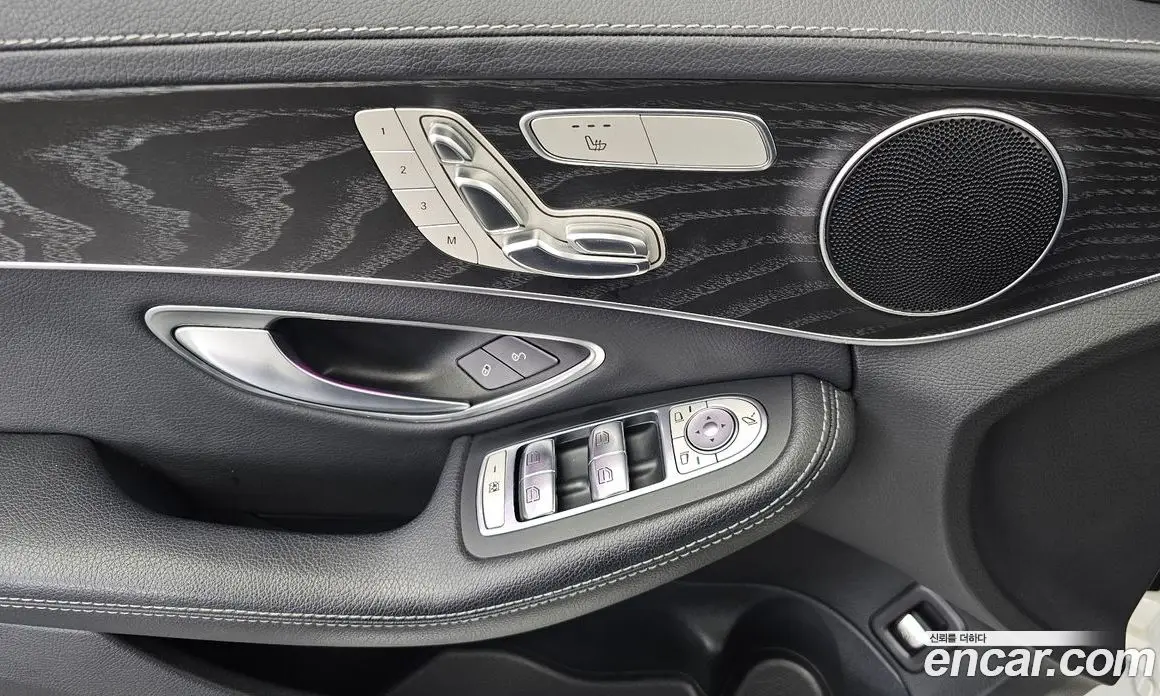 Mercedes-Benz C-Class 2019 1.9 автомат (гидро), фото 28 Mercedes-Benz C-Class 2019 1.9 автомат (гидро), фото 28