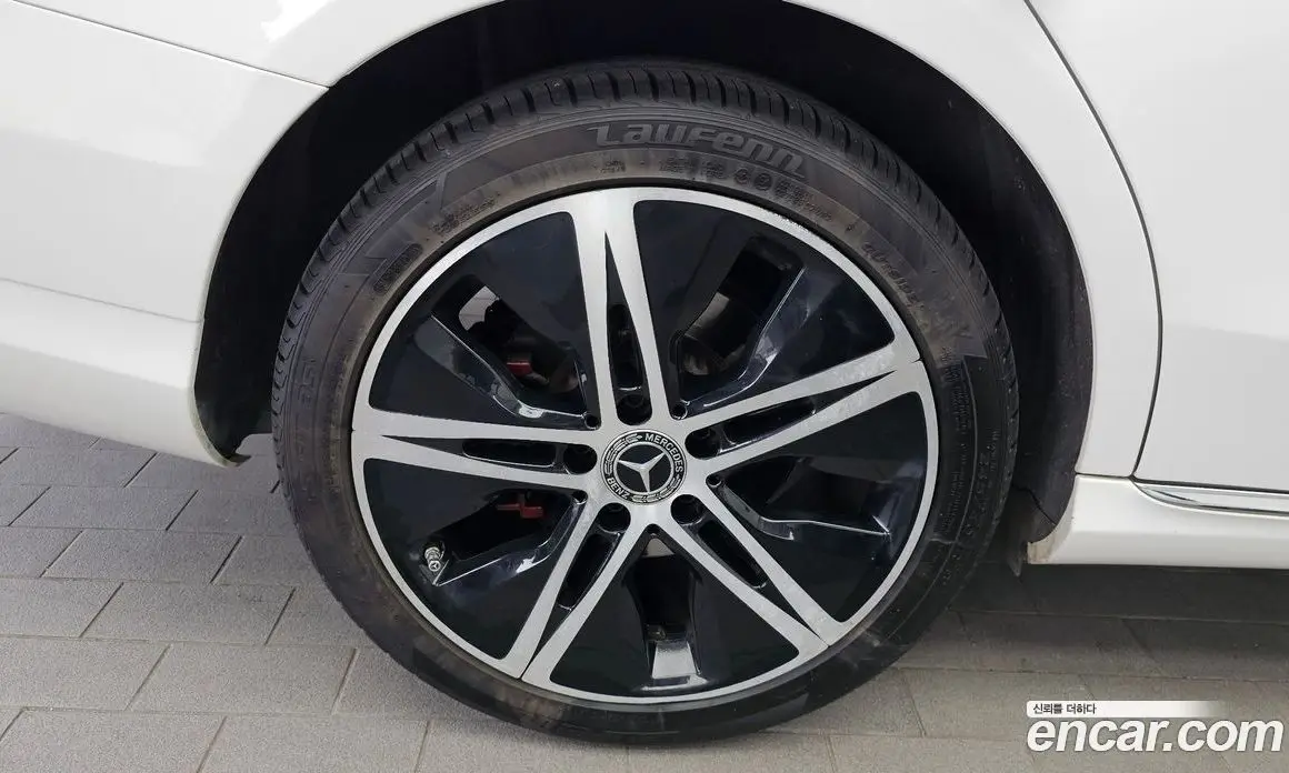 Mercedes-Benz C-Class 2019 1.9 автомат (гидро), фото 5 Mercedes-Benz C-Class 2019 1.9 автомат (гидро), фото 5