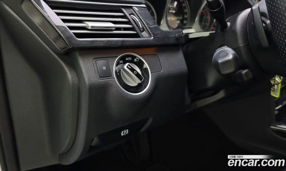 Mercedes-Benz E-Class 2013 2.1 автомат (гидро), фото 25