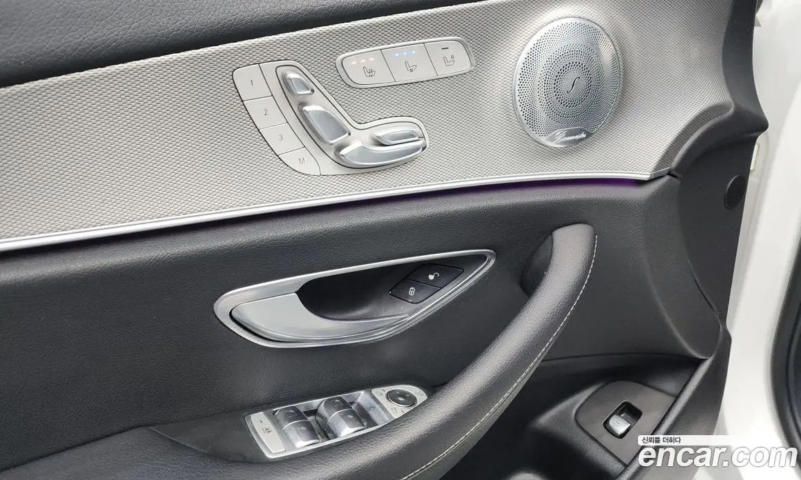 Mercedes-Benz E-Class 2016 2.0 автомат (гидро), фото 15 Mercedes-Benz E-Class 2016 2.0 автомат (гидро), фото 15