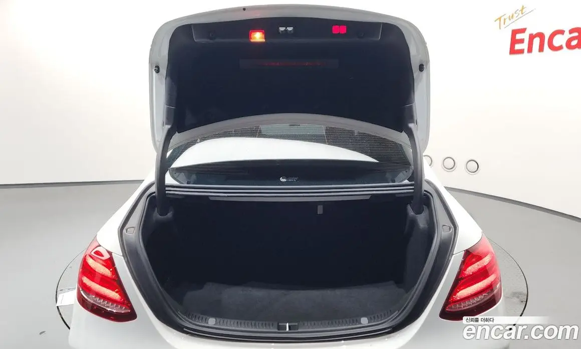 Mercedes-Benz E-Class 2016 2.0 автомат (гидро), фото 20 Mercedes-Benz E-Class 2016 2.0 автомат (гидро), фото 20