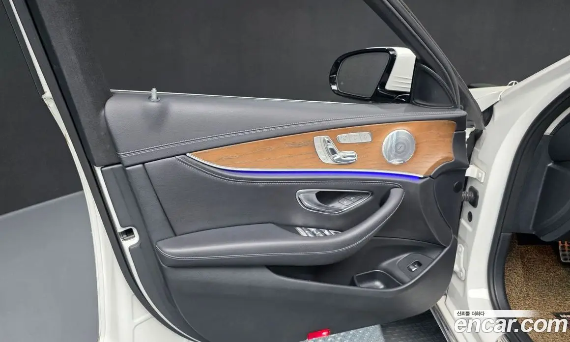 Mercedes-Benz E-Class 2020 2.0 автомат (гидро), фото 14