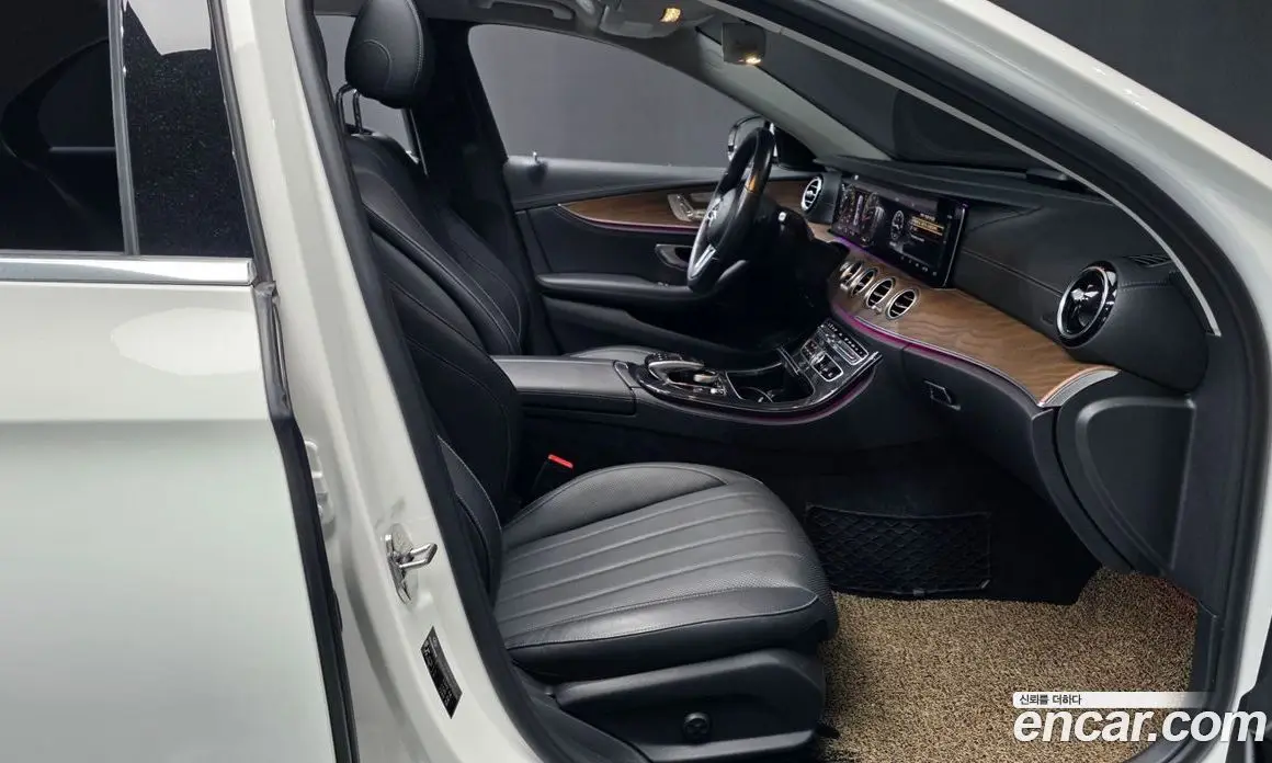Mercedes-Benz E-Class 2020 2.0 автомат (гидро), фото 17
