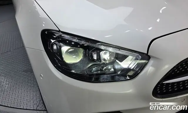 Mercedes-Benz E-Class 2021 3.0 автомат (гидро), миниатюра 8
