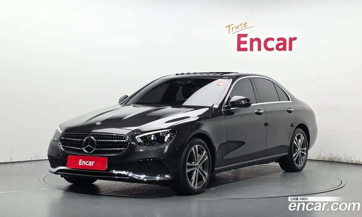 Mercedes-Benz E-Class 2022 2.0 автомат (гидро), фото 1 Mercedes-Benz E-Class 2022 2.0 автомат (гидро), фото 1