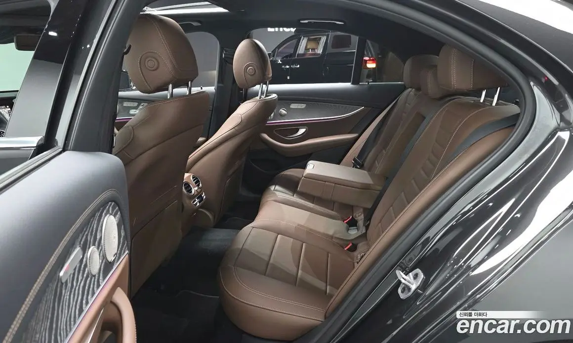 Mercedes-Benz E-Class 2022 2.0 автомат (гидро), фото 11 Mercedes-Benz E-Class 2022 2.0 автомат (гидро), фото 11