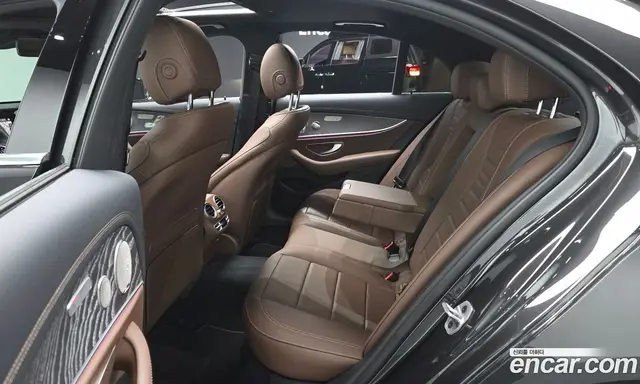 Mercedes-Benz E-Class 2022 2.0 автомат (гидро), миниатюра 11 Mercedes-Benz E-Class 2022 2.0 автомат (гидро), миниатюра 11