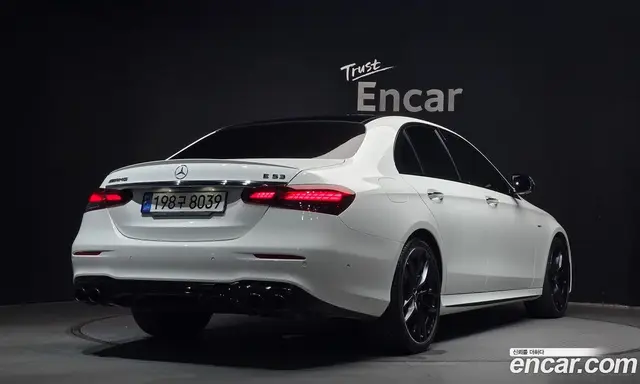 Mercedes-Benz E-Class 2022 3.0 автомат (гидро), миниатюра 2