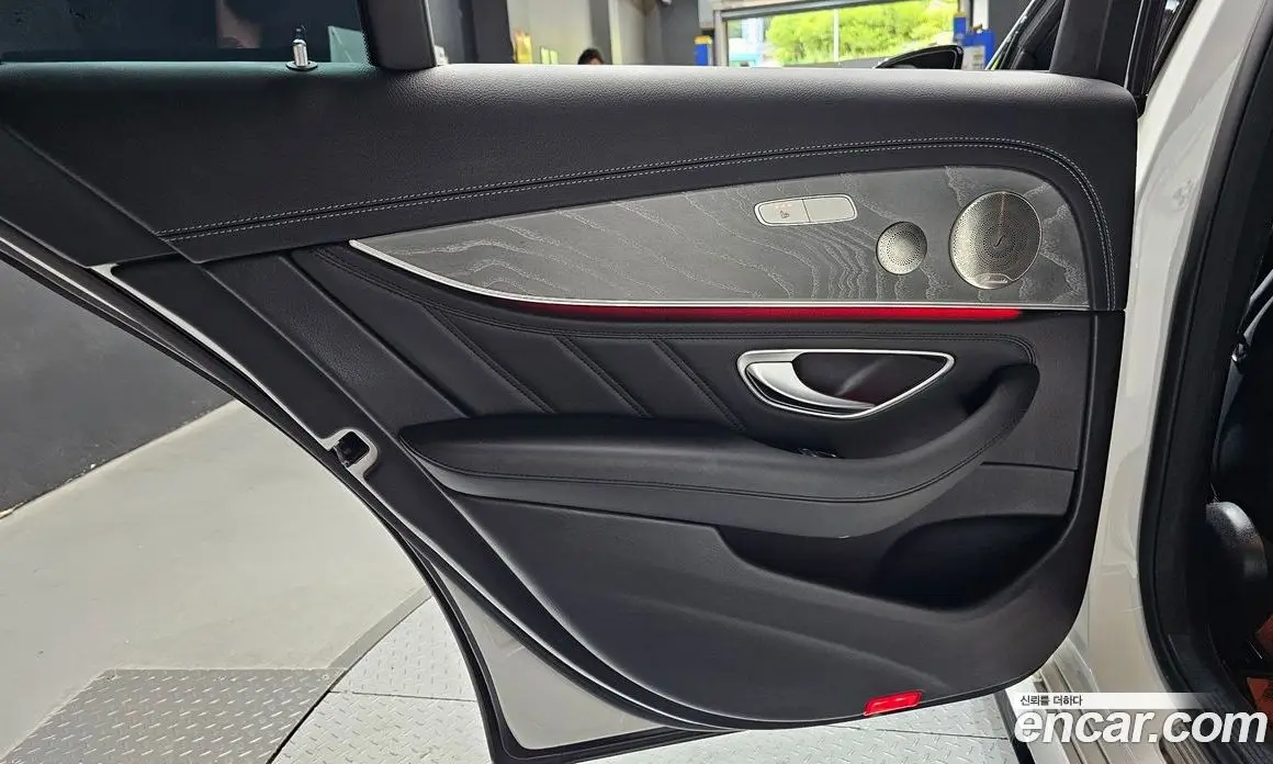 Mercedes-Benz E-Class 2022 3.0 автомат (гидро), фото 14