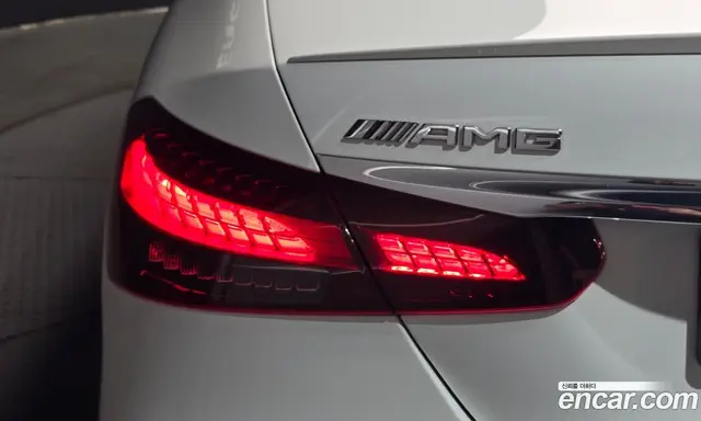 Mercedes-Benz E-Class 2022 3.0 автомат (гидро), миниатюра 8