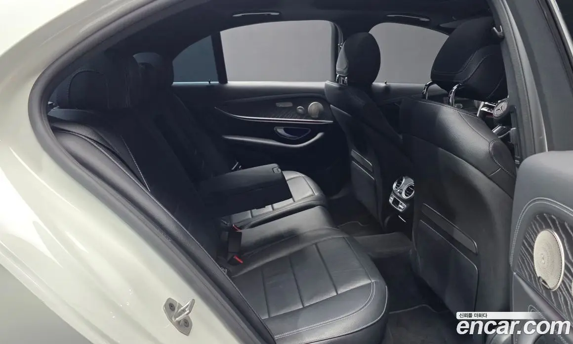 Mercedes-Benz E-Class 2022 2.0 автомат (гидро), фото 18 Mercedes-Benz E-Class 2022 2.0 автомат (гидро), фото 18
