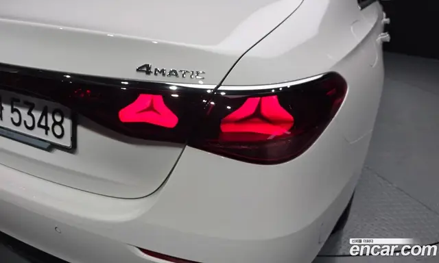 Mercedes-Benz E-Class 2024 2.0 автомат (гидро), миниатюра 8 Mercedes-Benz E-Class 2024 2.0 автомат (гидро), миниатюра 8