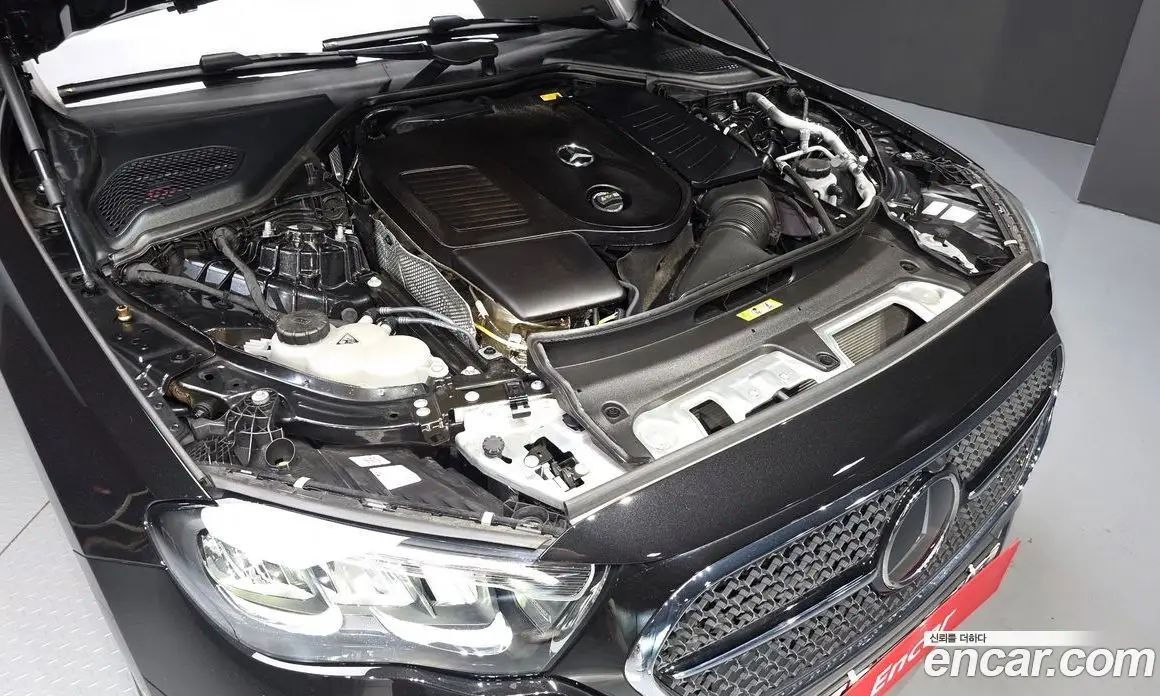 Mercedes-Benz E-Class 2025 2.0 автомат (гидро), фото 6 Mercedes-Benz E-Class 2025 2.0 автомат (гидро), фото 6