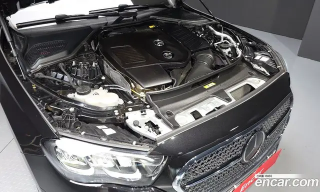 Mercedes-Benz E-Class 2025 2.0 автомат (гидро), миниатюра 6 Mercedes-Benz E-Class 2025 2.0 автомат (гидро), миниатюра 6