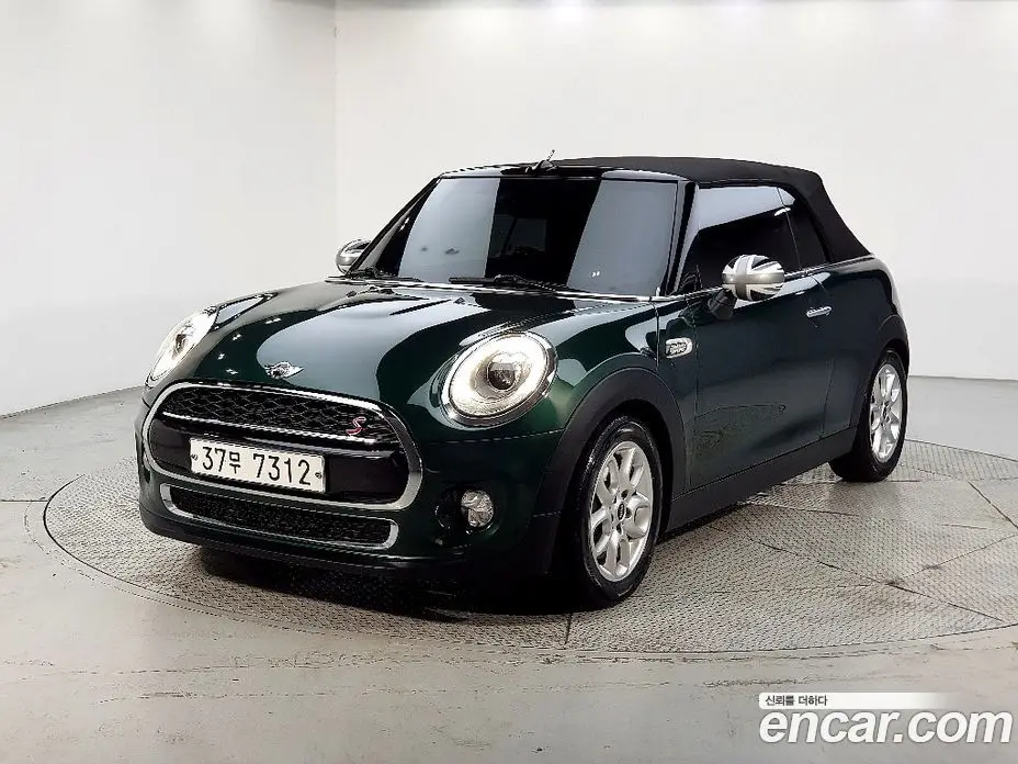 Mini Cooper Convertible 2018 1.5 автомат (гидро), фото 1 Mini Cooper Convertible 2018 1.5 автомат (гидро), фото 1