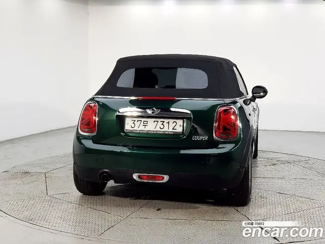 Mini Cooper Convertible 2018 1.5 автомат (гидро), миниатюра 3 Mini Cooper Convertible 2018 1.5 автомат (гидро), миниатюра 3