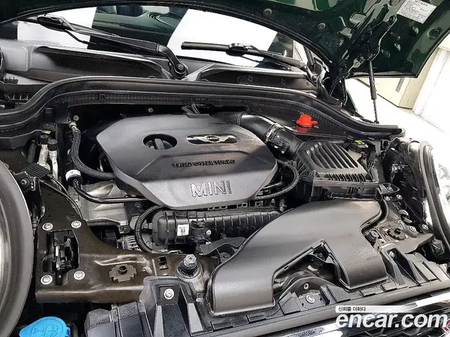 Mini Cooper Convertible 2018 1.5 автомат (гидро), миниатюра 6 Mini Cooper Convertible 2018 1.5 автомат (гидро), миниатюра 6