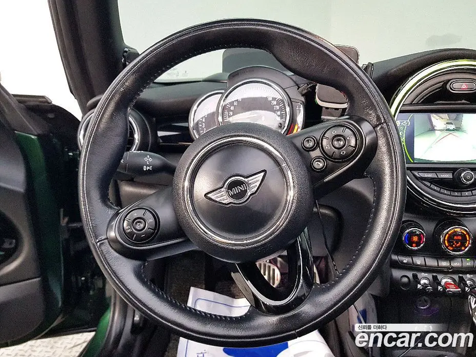 Mini Cooper Convertible 2018 1.5 автомат (гидро), фото 10 Mini Cooper Convertible 2018 1.5 автомат (гидро), фото 10