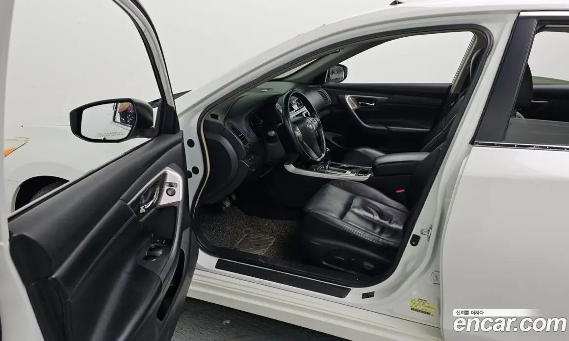 Nissan Altima 2013 2.5 автомат (гидро), фото 10 Nissan Altima 2013 2.5 автомат (гидро), фото 10