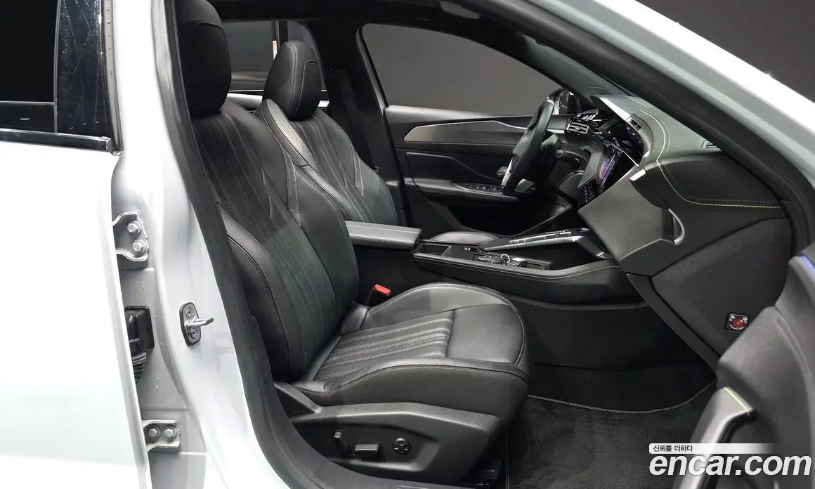 Peugeot 408 2024 1.2 автомат (гидро), фото 16 Peugeot 408 2024 1.2 автомат (гидро), фото 16