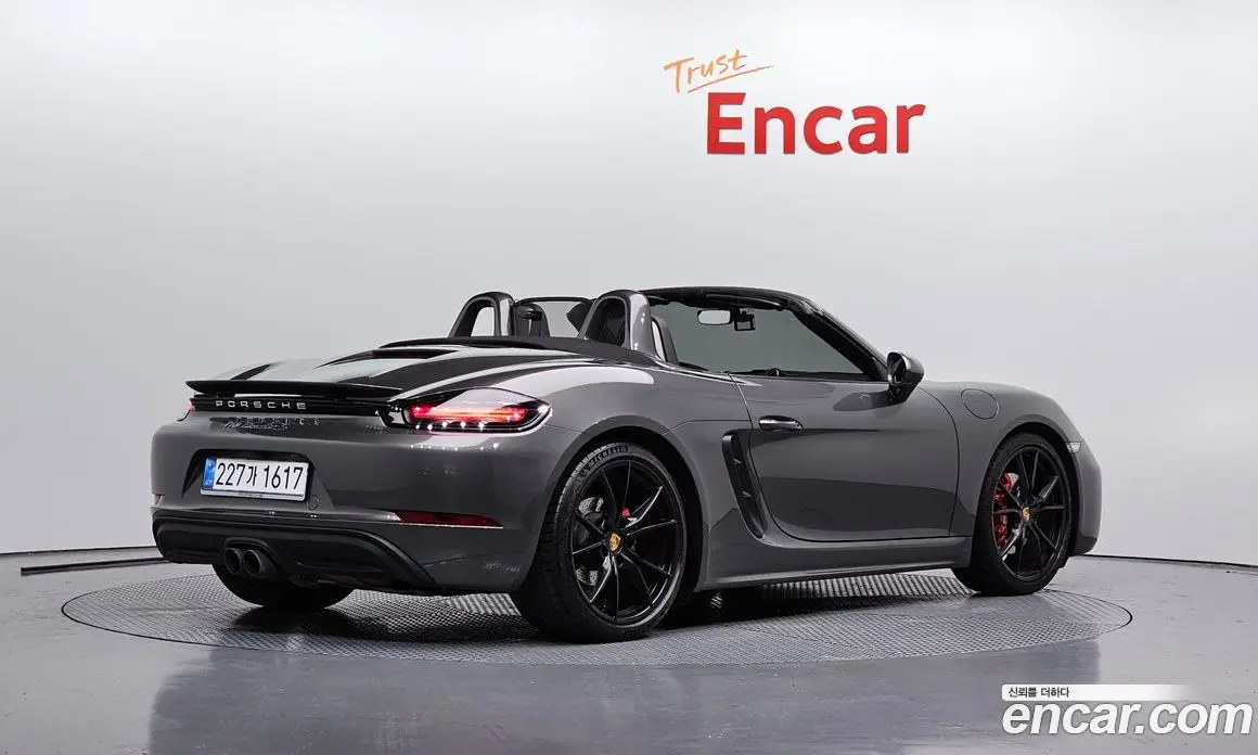 Porsche 718 2020 2.5 автомат (гидро), фото 2 Porsche 718 2020 2.5 автомат (гидро), фото 2