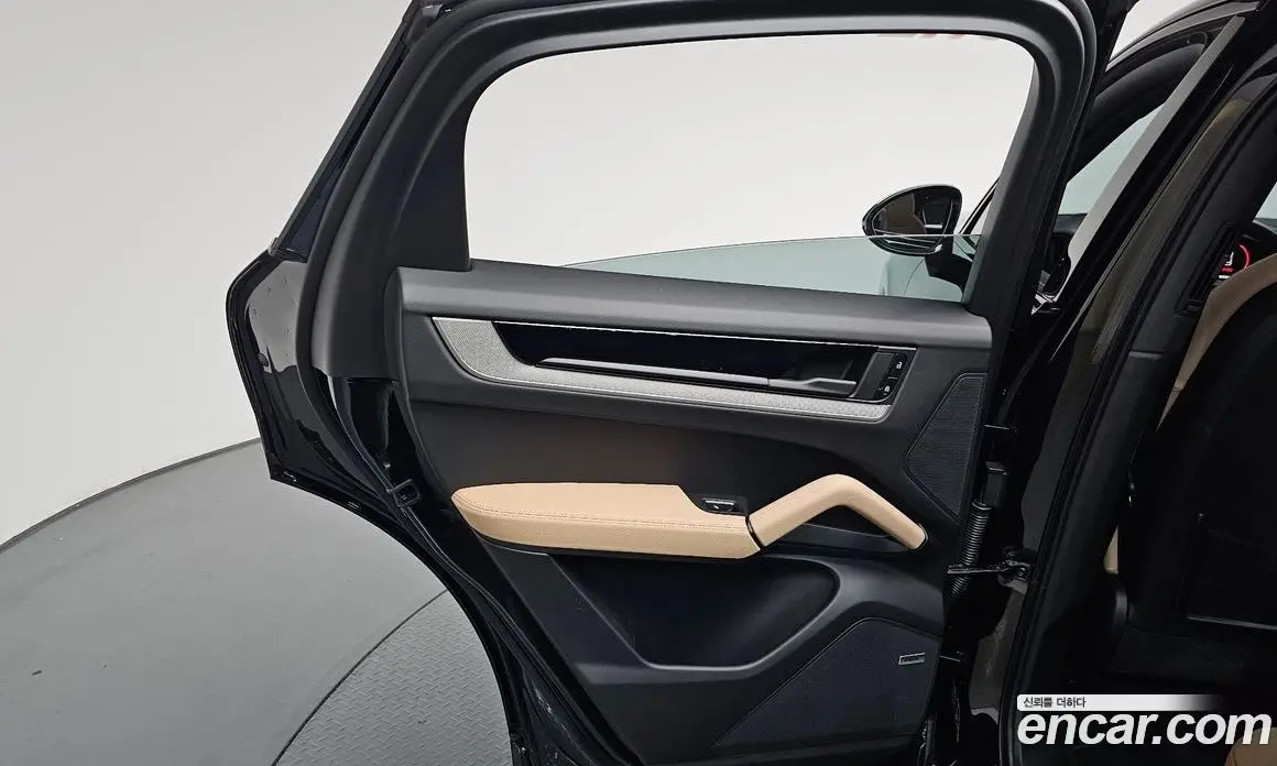 Porsche Cayenne 2025 3.0 автомат (гидро), фото 14 Porsche Cayenne 2025 3.0 автомат (гидро), фото 14