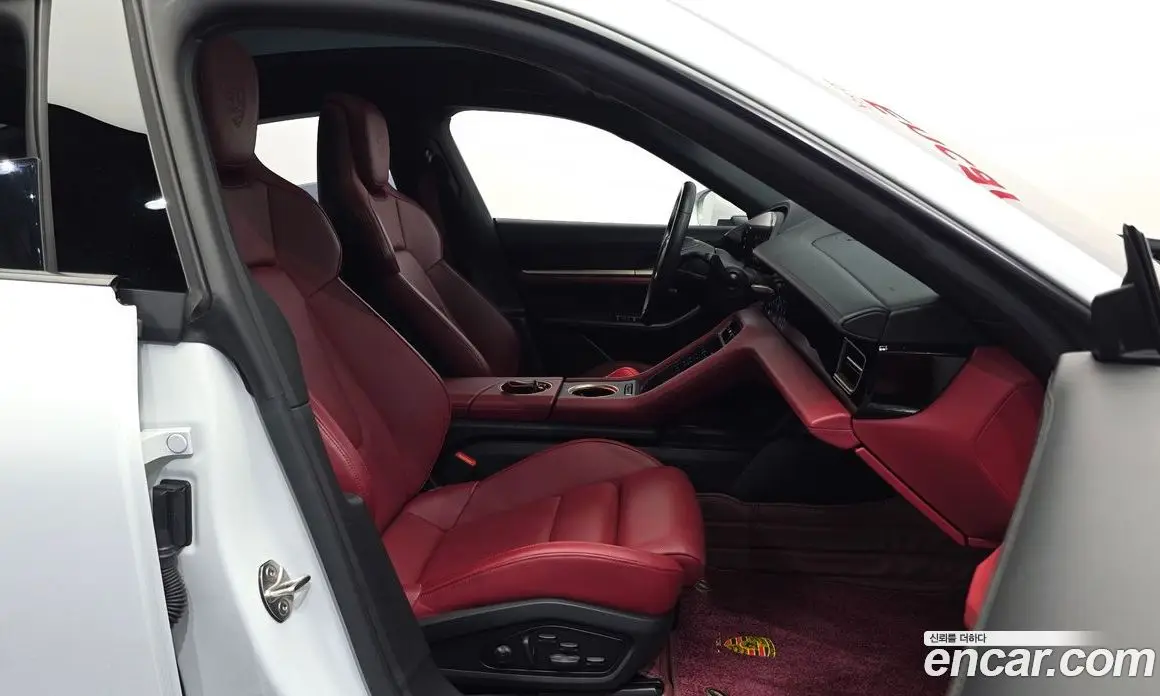 Porsche Taycan 2022 0.1 автомат (гидро), фото 16 Porsche Taycan 2022 0.1 автомат (гидро), фото 16