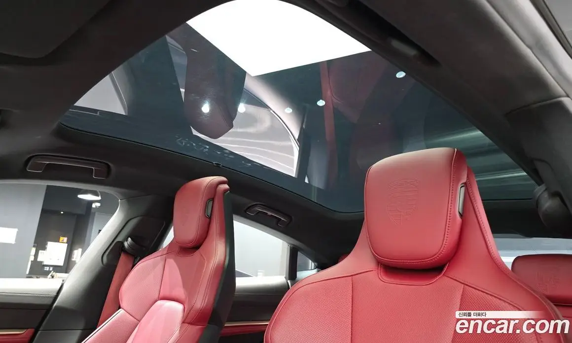 Porsche Taycan 2022 0.1 автомат (гидро), фото 22 Porsche Taycan 2022 0.1 автомат (гидро), фото 22