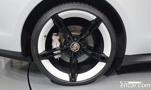 Porsche Taycan 2022 0.1 автомат (гидро), миниатюра 5 Porsche Taycan 2022 0.1 автомат (гидро), миниатюра 5