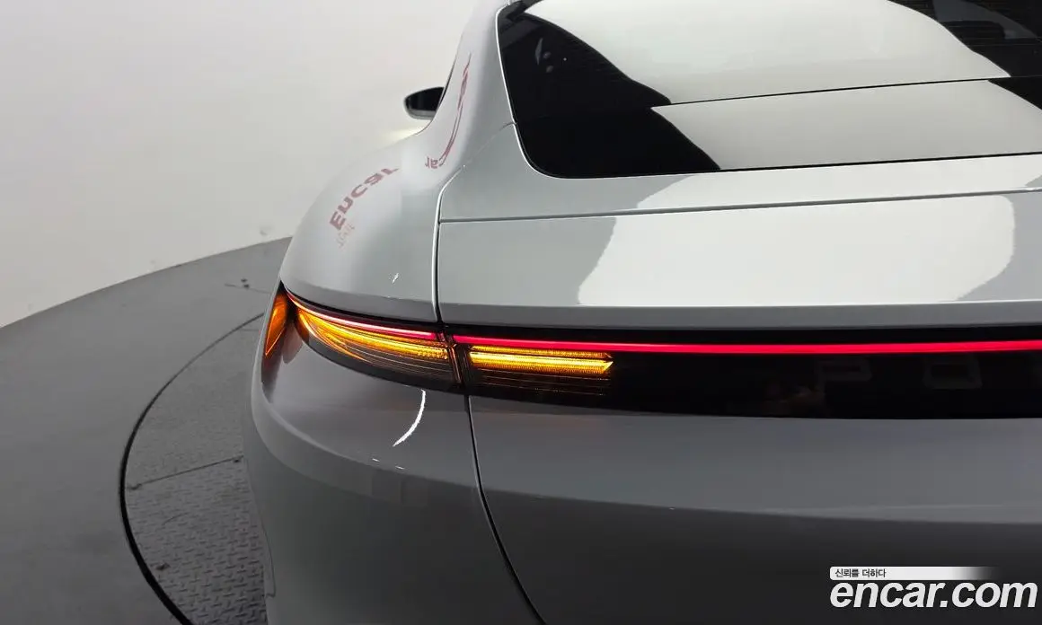 Porsche Taycan 2022 0.1 автомат (гидро), фото 9 Porsche Taycan 2022 0.1 автомат (гидро), фото 9