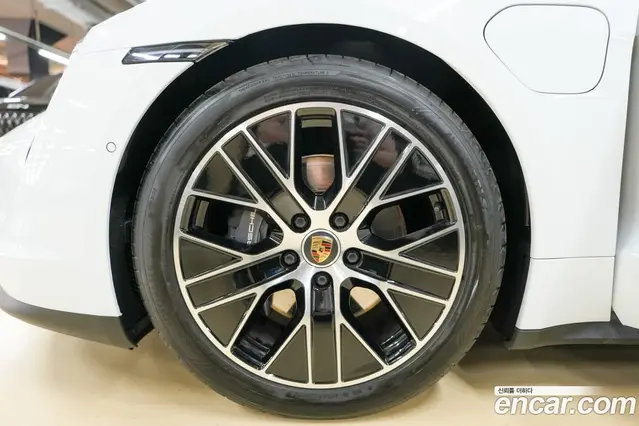 Porsche Taycan 2022 0.1 автомат (гидро), миниатюра 5 Porsche Taycan 2022 0.1 автомат (гидро), миниатюра 5