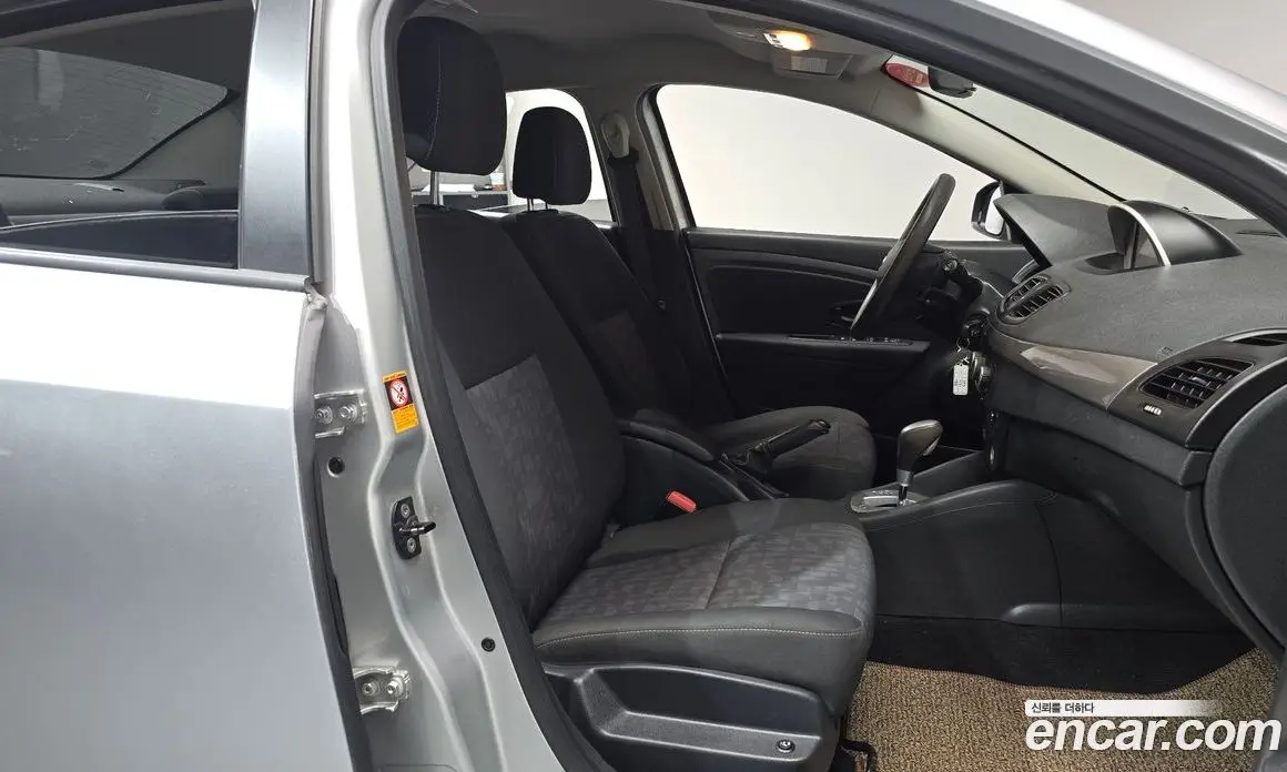 Renault (Samsung) SM3 2012 1.6 автомат (гидро), фото 11 Renault (Samsung) SM3 2012 1.6 автомат (гидро), фото 11