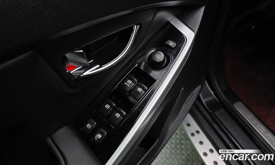 SsangYong Korando 2014 2.0 автомат (гидро), фото 28