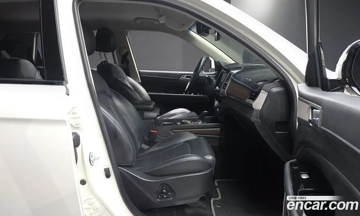 SsangYong Rexton 2017 2.2 автомат (гидро), фото 11 SsangYong Rexton 2017 2.2 автомат (гидро), фото 11