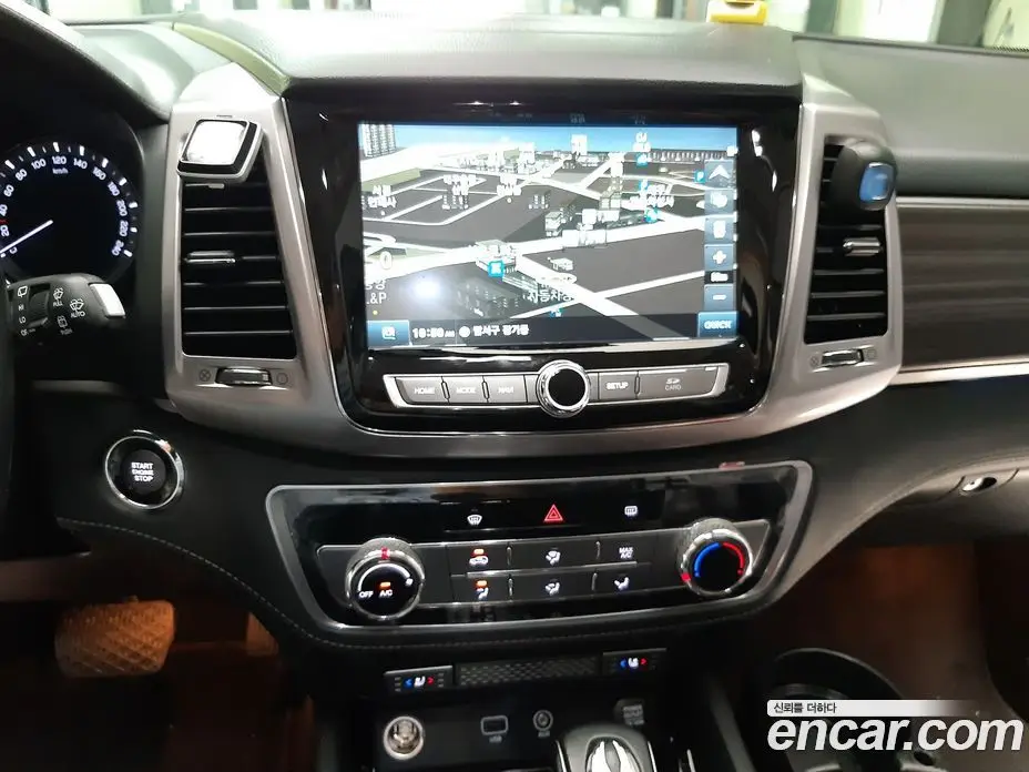 SsangYong Rexton 2018 2.2 автомат (гидро), фото 16