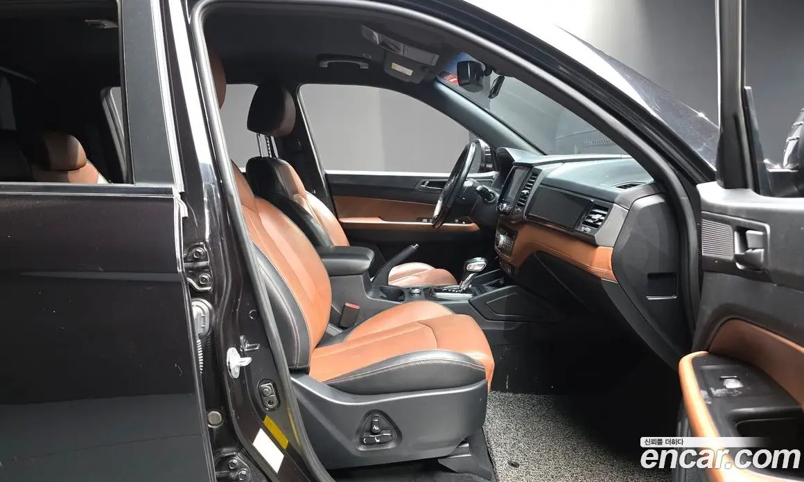 SsangYong Rexton 2019 2.2 автомат (гидро), фото 16 SsangYong Rexton 2019 2.2 автомат (гидро), фото 16
