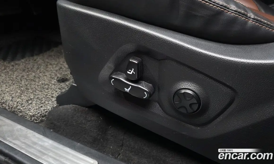 SsangYong Rexton 2019 2.2 автомат (гидро), фото 25 SsangYong Rexton 2019 2.2 автомат (гидро), фото 25
