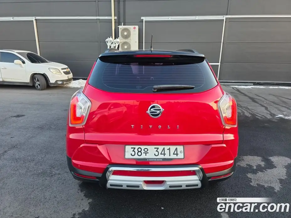 SsangYong TIBOLI 2015 1.6 автомат (гидро), фото 8