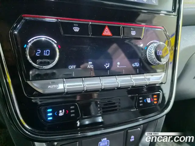 SsangYong TIBOLI 2020 1.5 автомат (гидро), миниатюра 8 SsangYong TIBOLI 2020 1.5 автомат (гидро), миниатюра 8