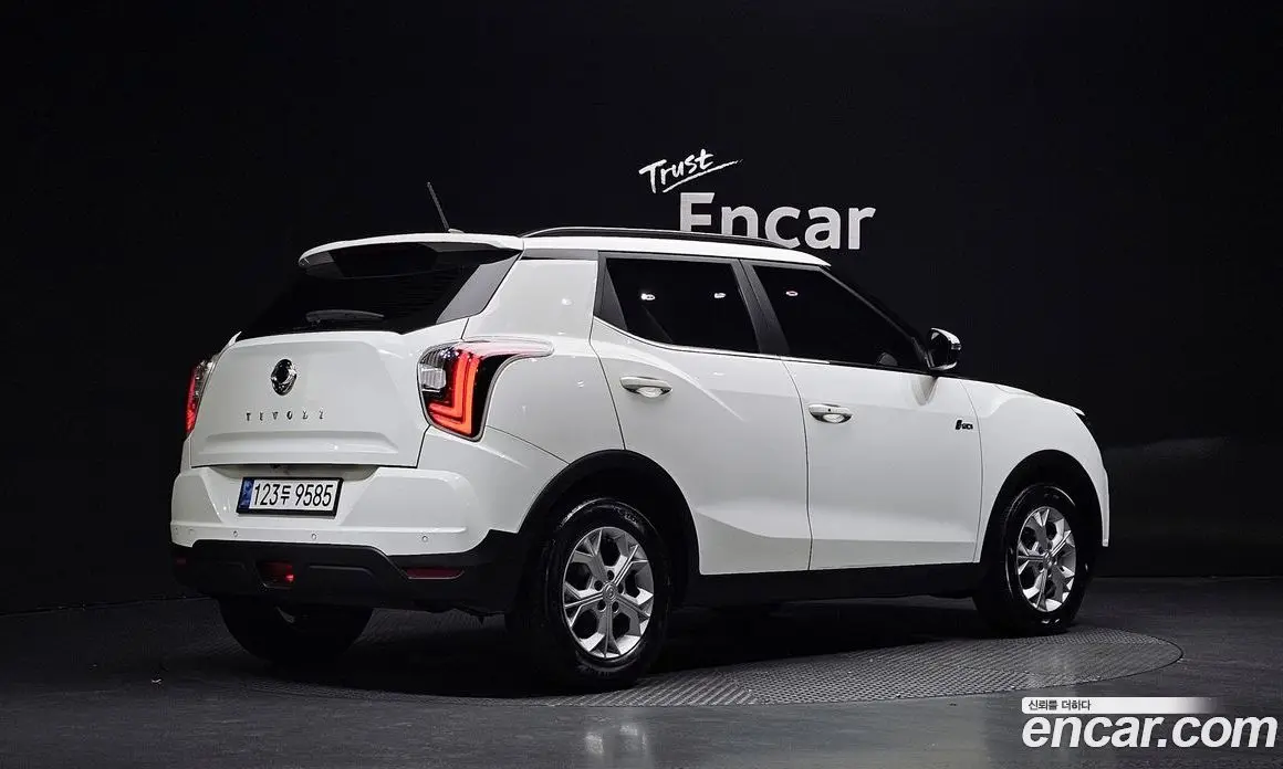 SsangYong TIBOLI 2021 1.5 автомат (гидро), фото 1 SsangYong TIBOLI 2021 1.5 автомат (гидро), фото 1