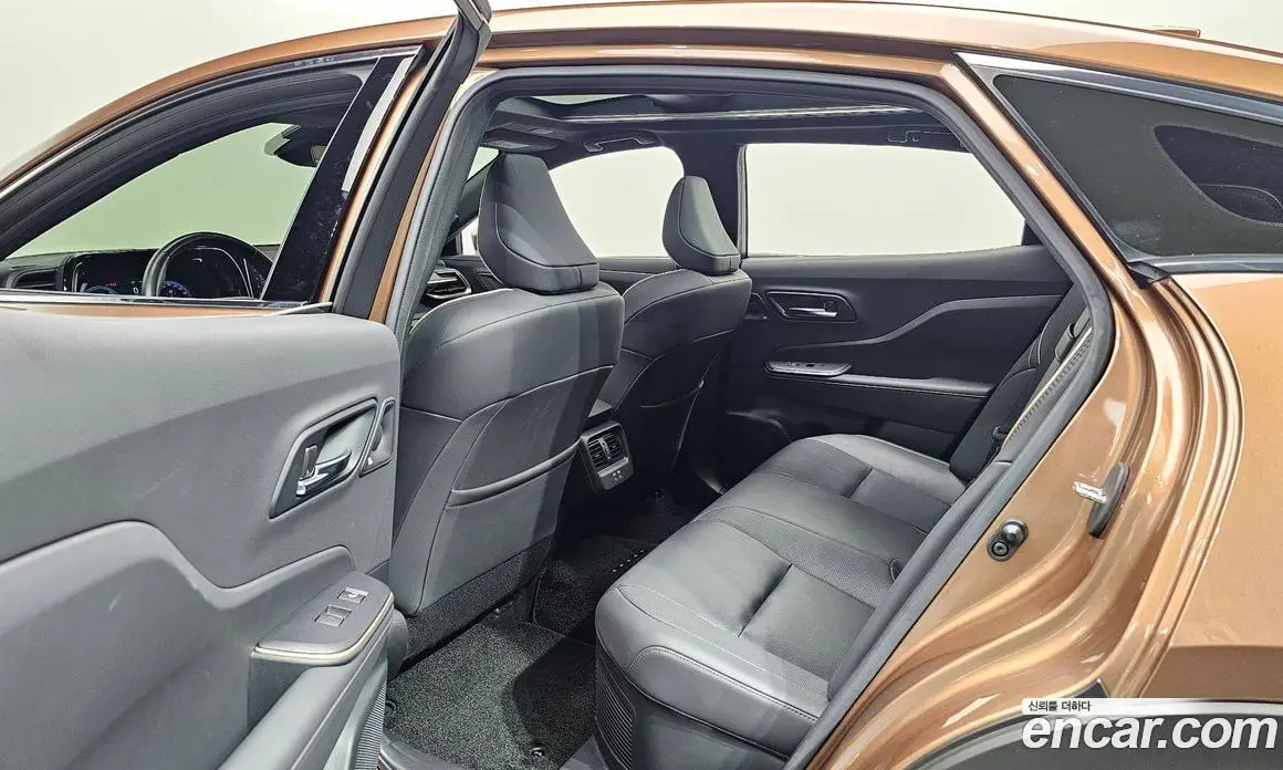 Toyota Crown 2023 2.4 автомат (гидро), фото 12 Toyota Crown 2023 2.4 автомат (гидро), фото 12