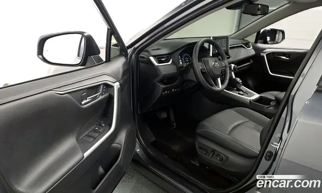 Toyota RAV4 2024 2.5 автомат (гидро), миниатюра 10 Toyota RAV4 2024 2.5 автомат (гидро), миниатюра 10