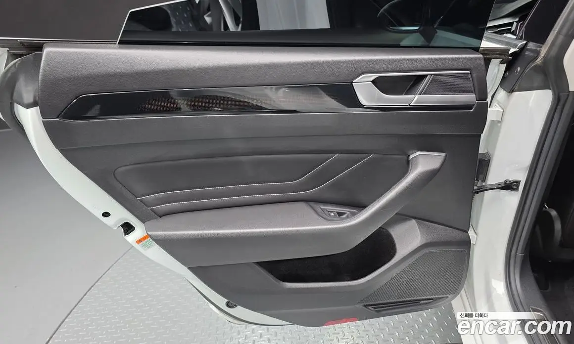 Volkswagen Arteon 2022 2.0 автомат (гидро), фото 15 Volkswagen Arteon 2022 2.0 автомат (гидро), фото 15