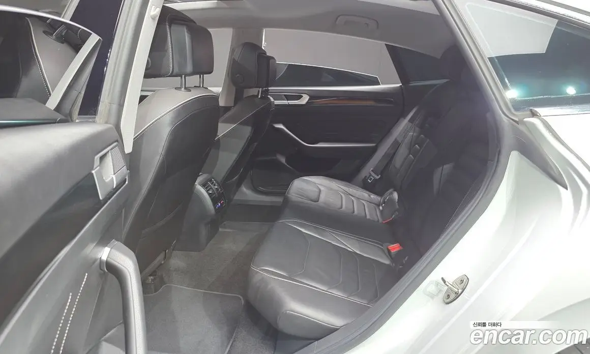 Volkswagen Arteon 2022 2.0 автомат (гидро), фото 16 Volkswagen Arteon 2022 2.0 автомат (гидро), фото 16