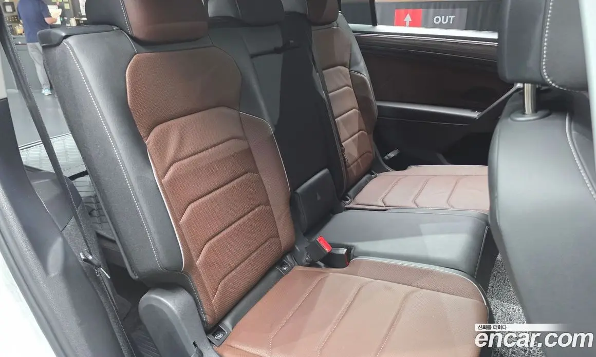 Volkswagen Tiguan 2023 2.0 автомат (гидро), фото 16 Volkswagen Tiguan 2023 2.0 автомат (гидро), фото 16