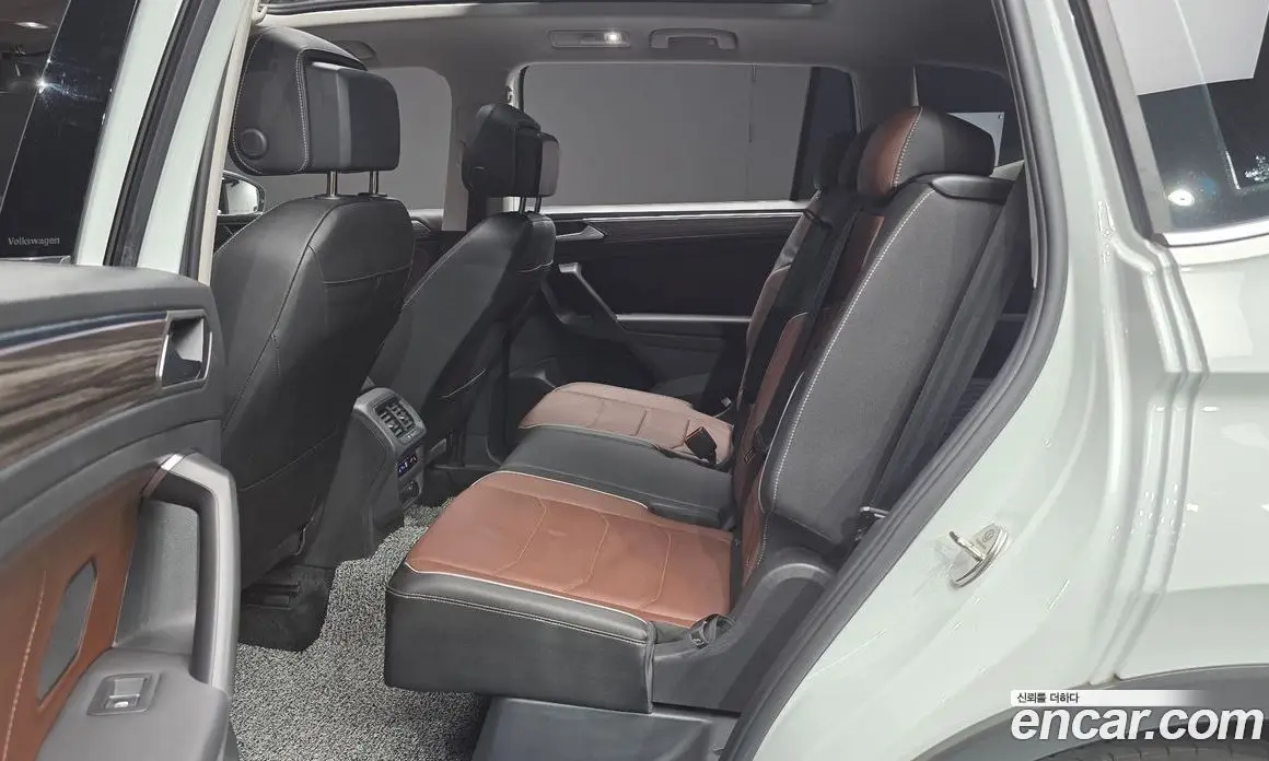 Volkswagen Tiguan 2023 2.0 автомат (гидро), фото 18 Volkswagen Tiguan 2023 2.0 автомат (гидро), фото 18