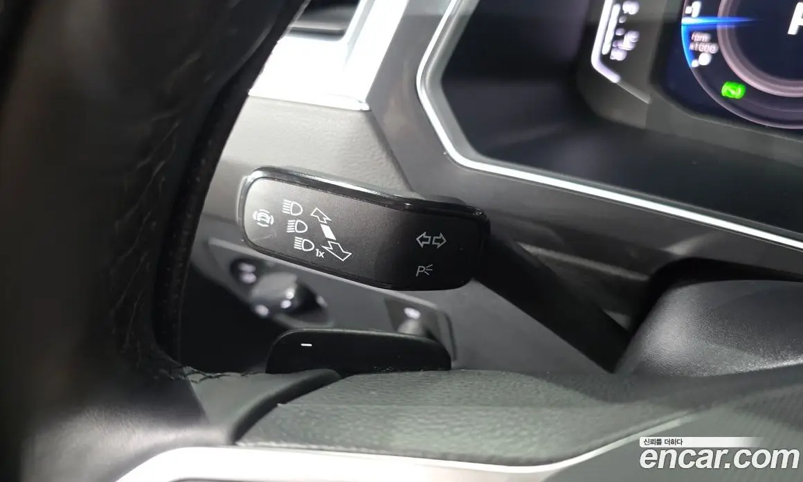 Volkswagen Tiguan 2023 2.0 автомат (гидро), фото 26 Volkswagen Tiguan 2023 2.0 автомат (гидро), фото 26