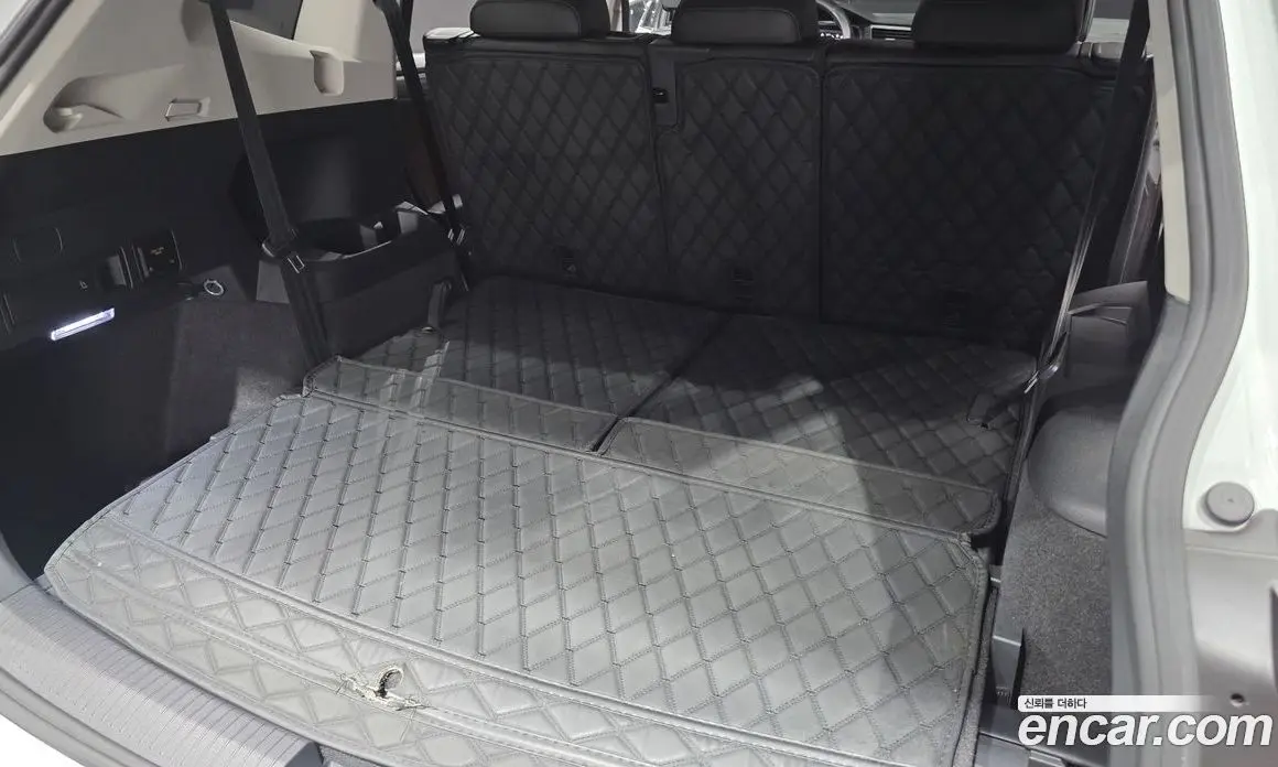 Volkswagen Tiguan 2023 2.0 автомат (гидро), фото 28 Volkswagen Tiguan 2023 2.0 автомат (гидро), фото 28