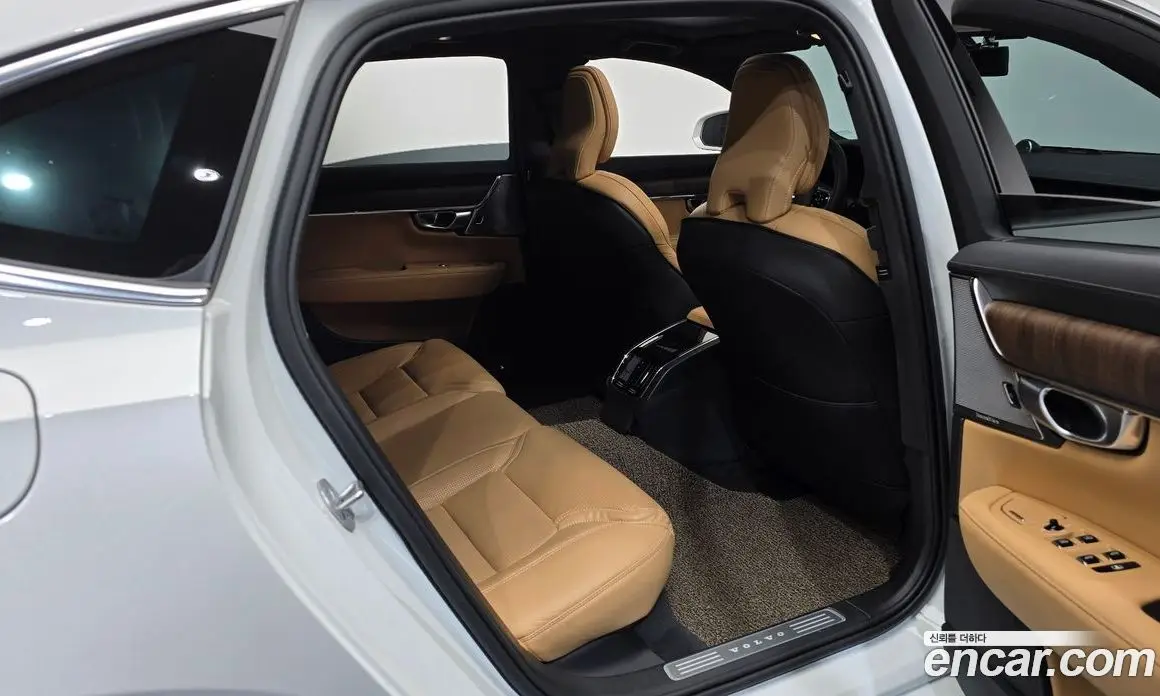 Volvo S90 2024 2.0 автомат (гидро), фото 17 Volvo S90 2024 2.0 автомат (гидро), фото 17